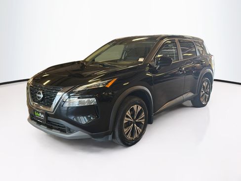 Used 2023 Nissan Rogue SV AWD/4WD image 3