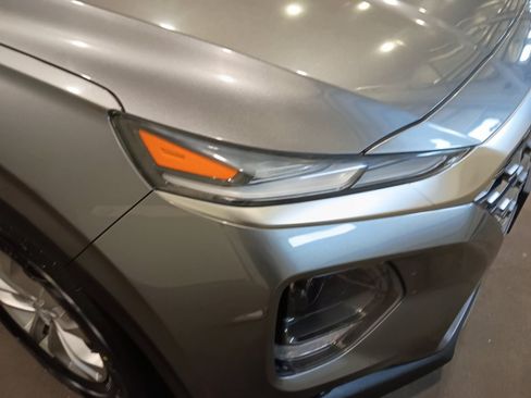Used 2020 Hyundai Santa Fe SE FWD image 28