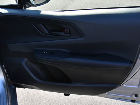 Used 2024 Toyota Prius LE FWD image 41