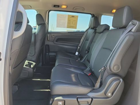 Used 2024 Honda Odyssey EX-L image 8