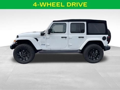Used 2024 Jeep Wrangler Unlimited Sahara w/ Technology Group AWD/4WD image 7