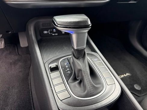 Used 2024 Hyundai Kona SEL AWD/4WD image 8
