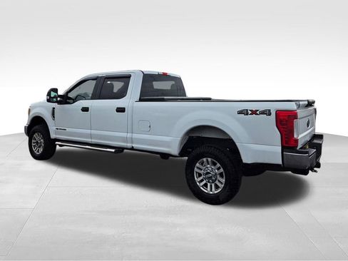 Used 2017 Ford F250 XLT image 3