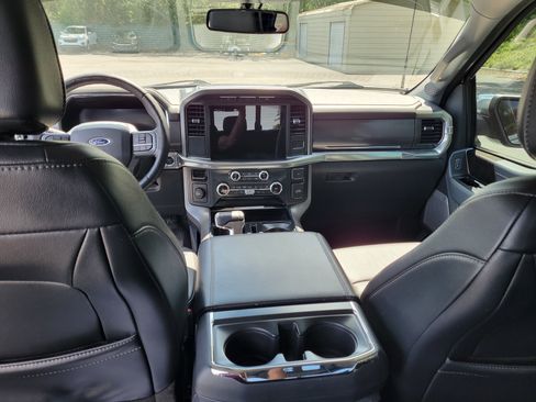 Used 2023 Ford F150 Lariat RWD image 15