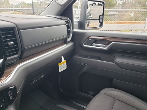 New 2026 Chevrolet Silverado 3500 LT image 27