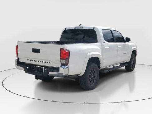 Used 2021 Toyota Tacoma SR5 image 3