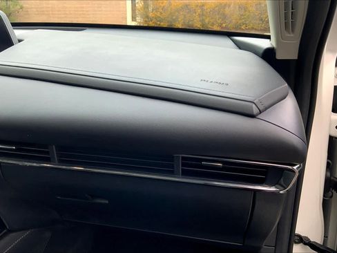 Certified 2025 MAZDA CX-30 AWD 2.5 S w/ Preferred Package image 19