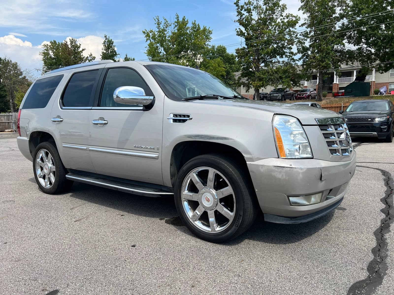 Used 2007 Cadillac Escalade AWD w/ Climate Package image 7