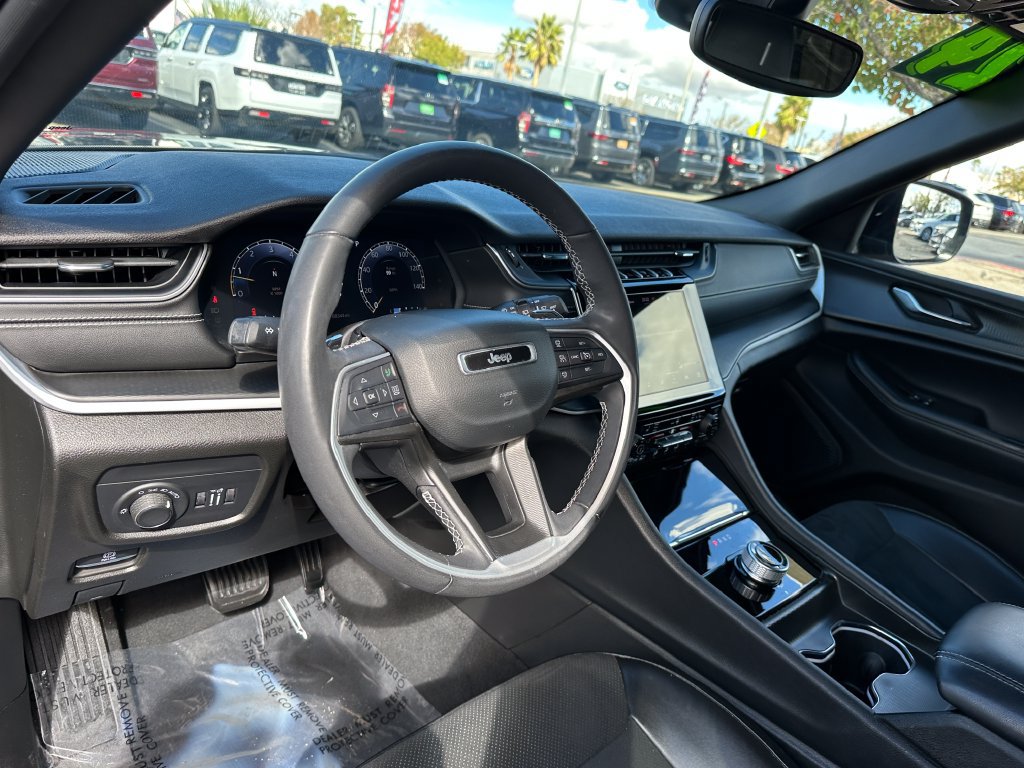 Certified 2024 Jeep Grand Cherokee Altitude AWD/4WD image 22