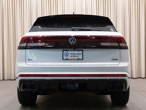 New 2026 Volkswagen Atlas Cross Sport SEL R-Line AWD/4WD image 4