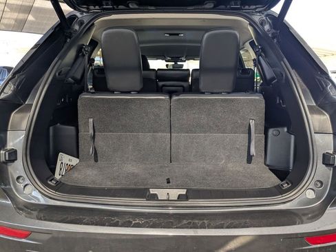 Used 2025 Mitsubishi Outlander SE image 24