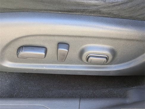 Used 2017 Nissan Murano SV w/ Premium Plus Package image 20