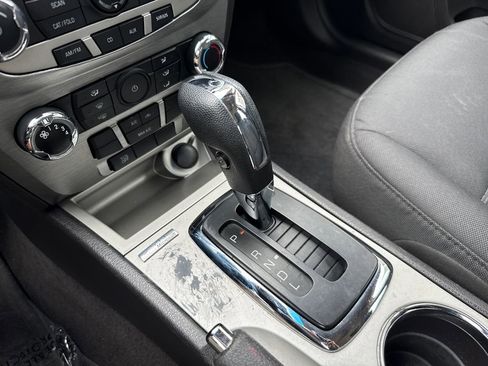 Used 2012 Ford Fusion SE FWD image 22