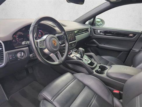 Used 2022 Porsche Cayenne Platinum Edition AWD/4WD image 6