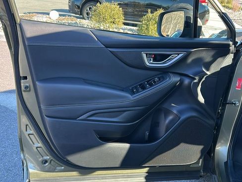 Certified 2023 Subaru Forester Premium image 9