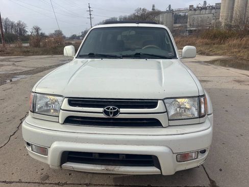 Used 2002 Toyota 4Runner Limited image 3