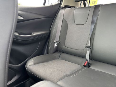 Used 2025 Buick Encore GX Preferred FWD image 38