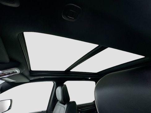 Used 2021 RAM 1500 Limited w/ Advanced Safety Group image 13