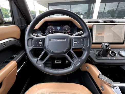 Used 2025 Land Rover Defender 110 X AWD/4WD image 10