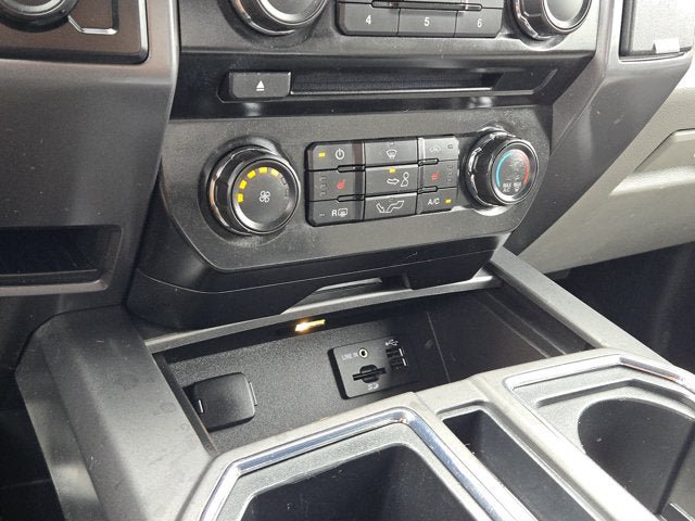 Used 2015 Ford F150 XLT w/ Equipment Group 302A Luxury AWD/4WD image 25