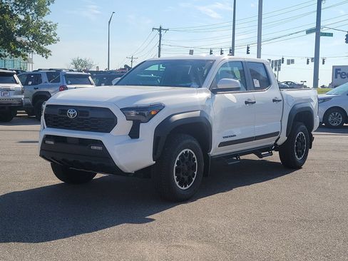 New 2026 Toyota Tacoma TRD Off-Road AWD/4WD image 2