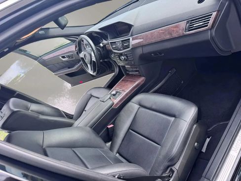 Used 2013 Mercedes-Benz E 350 4MATIC Sedan image 10