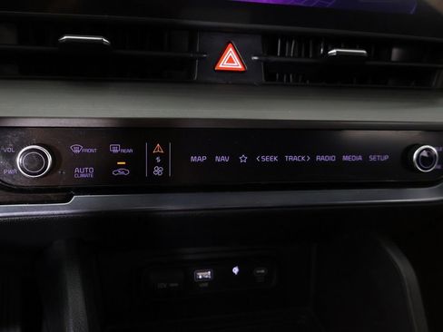 Used 2023 Kia Sportage EX FWD image 49