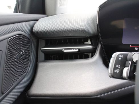 New 2026 Audi Q3 quattro 2.0T AWD/4WD image 9