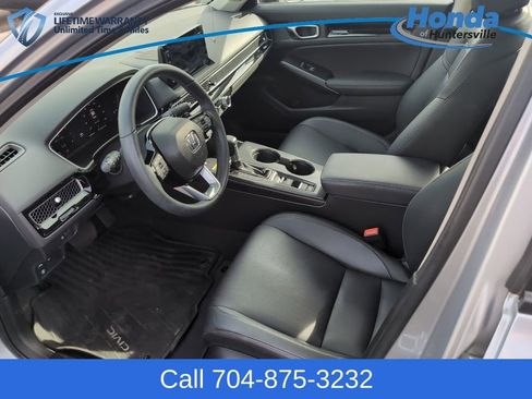 Used 2023 Honda Civic Touring image 13