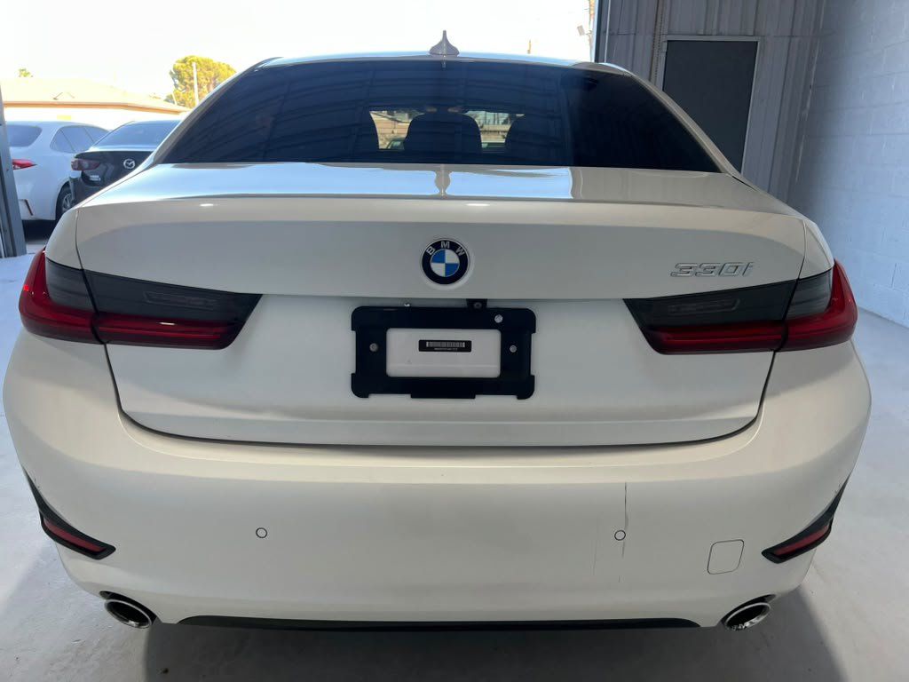 Used 2019 BMW 330i Sedan w/ Convenience Package RWD image 4
