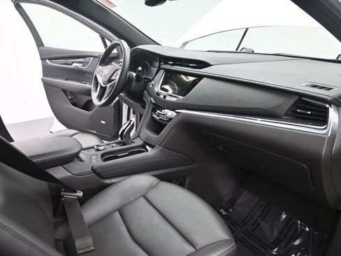 Used 2021 Cadillac XT5 Premium Luxury AWD/4WD image 22
