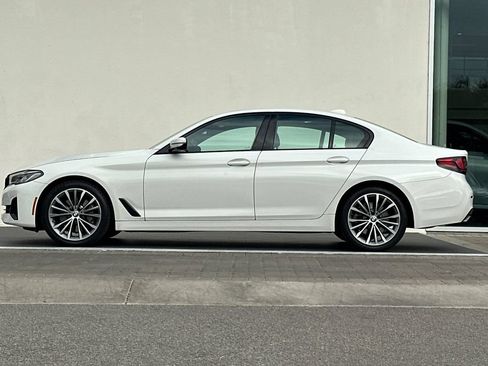 Used 2023 BMW 530i w/ Convenience Package RWD image 6