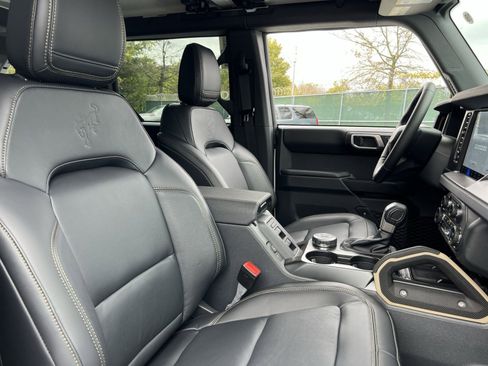 New 2025 Ford Bronco Badlands image 26