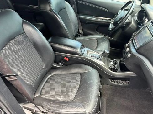 Used 2019 Dodge Journey Crossroad FWD image 17