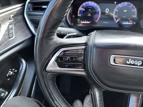 Used 2022 Jeep Grand Cherokee L Overland w/ Advanced Protech Group III image 24