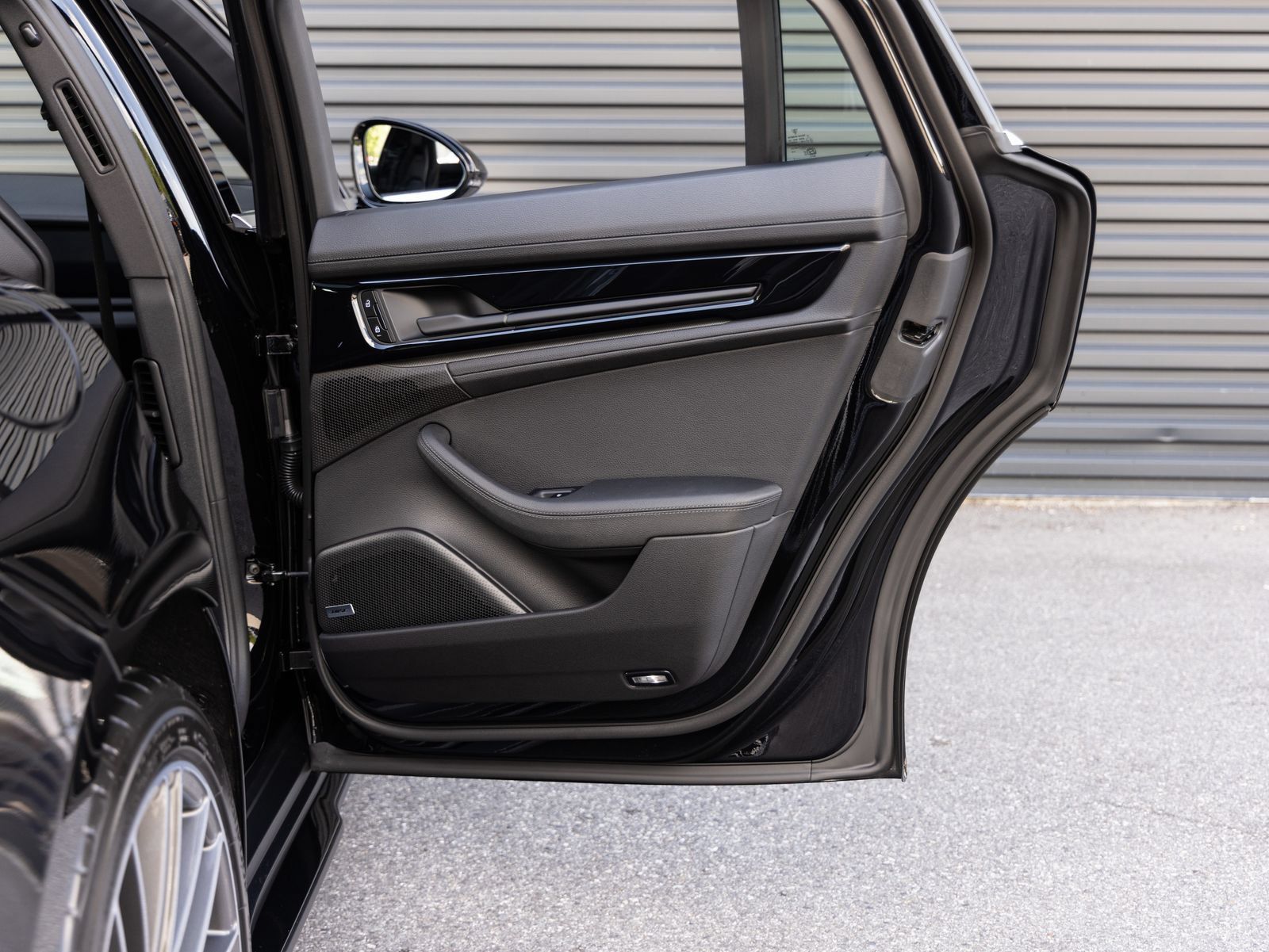 Certified 2026 Porsche Panamera RWD image 28