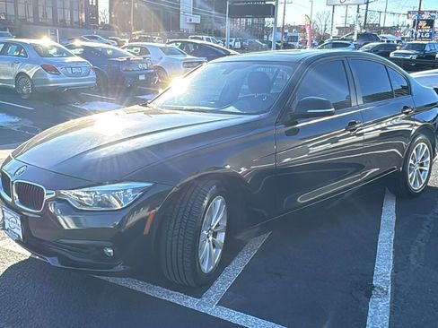 Used 2018 BMW 320i xDrive Sedan image 7