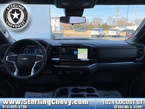 Used 2024 Chevrolet Silverado 1500 LT image 9
