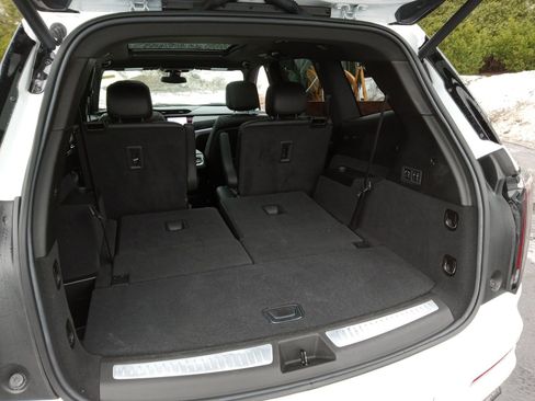 Used 2023 Cadillac XT6 Sport image 25