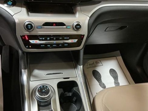 Used 2020 Ford Explorer XLT w/ Equipment Group 202A image 22