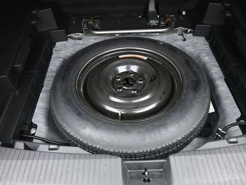 Used 2023 Nissan Rogue SV AWD/4WD image 14