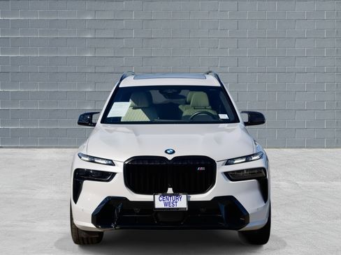 Used 2026 BMW X7 M60i image 2