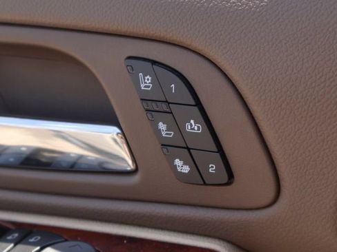 Used 2013 Chevrolet Tahoe LTZ AWD/4WD image 38