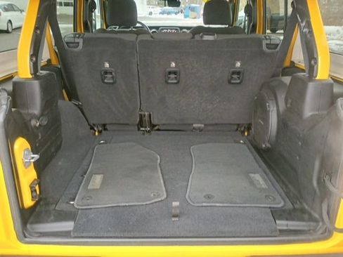 Used 2019 Jeep Wrangler Unlimited Rubicon image 19
