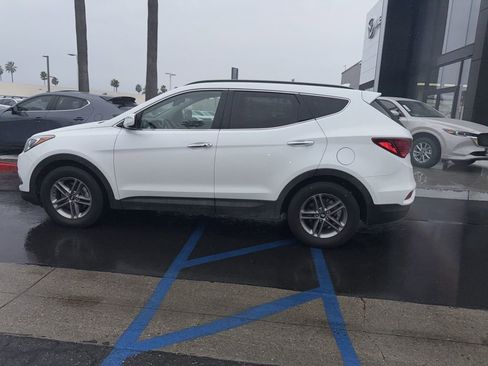 Used 2017 Hyundai Santa Fe Sport image 7