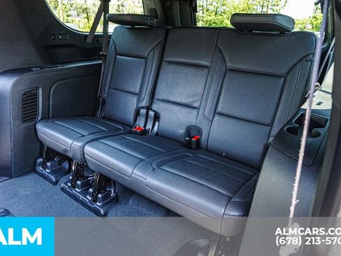 Used 2025 Chevrolet Suburban Z71 AWD/4WD image 22