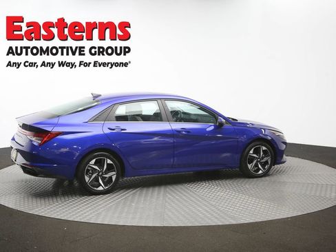 Used 2023 Hyundai Elantra Limited w/ Preferred Accessory Package FWD image 45