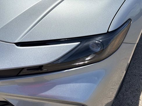 Used 2025 Toyota Camry LE w/ Convenience Package image 9