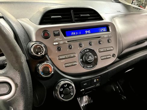 Used 2013 Honda Fit image 25
