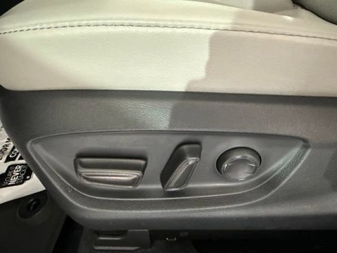 Used 2024 Toyota Camry XSE w/ Navigation Package FWD image 18
